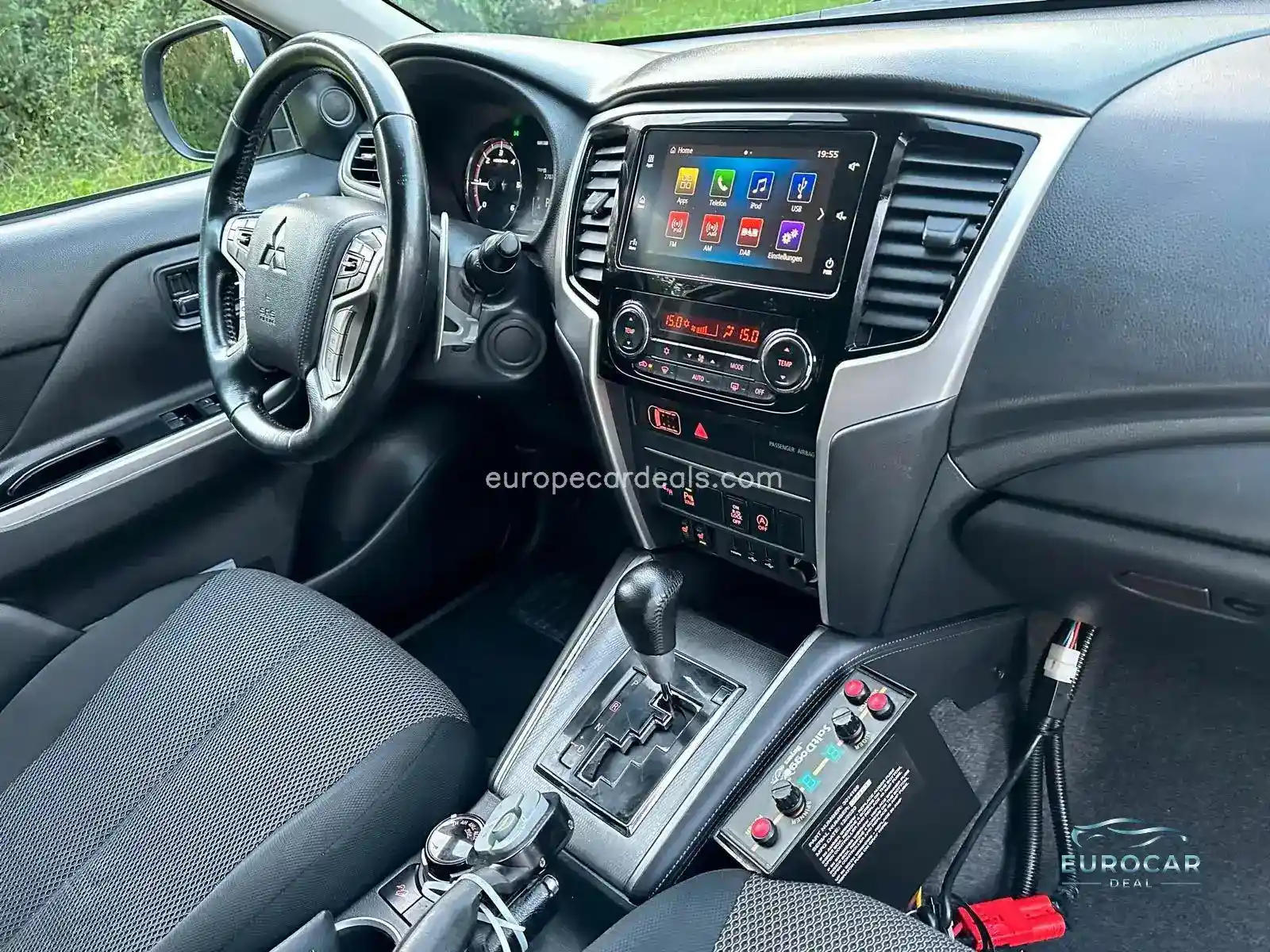 Mitsubishi L200