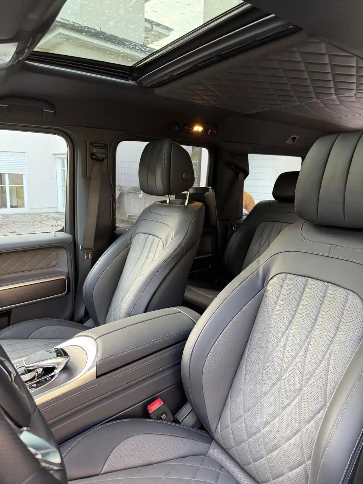 Mercedes-Benz G 500