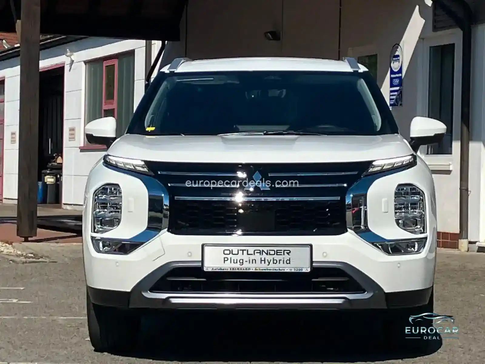 Mitsubishi Plug-in Hybrid Outlander