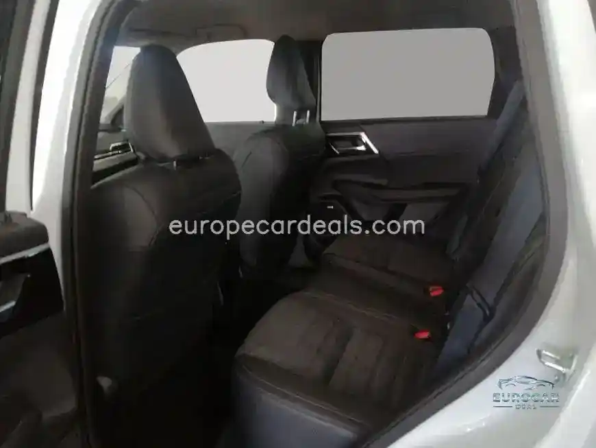 Mitsubishi Plug-in Hybrid Outlander