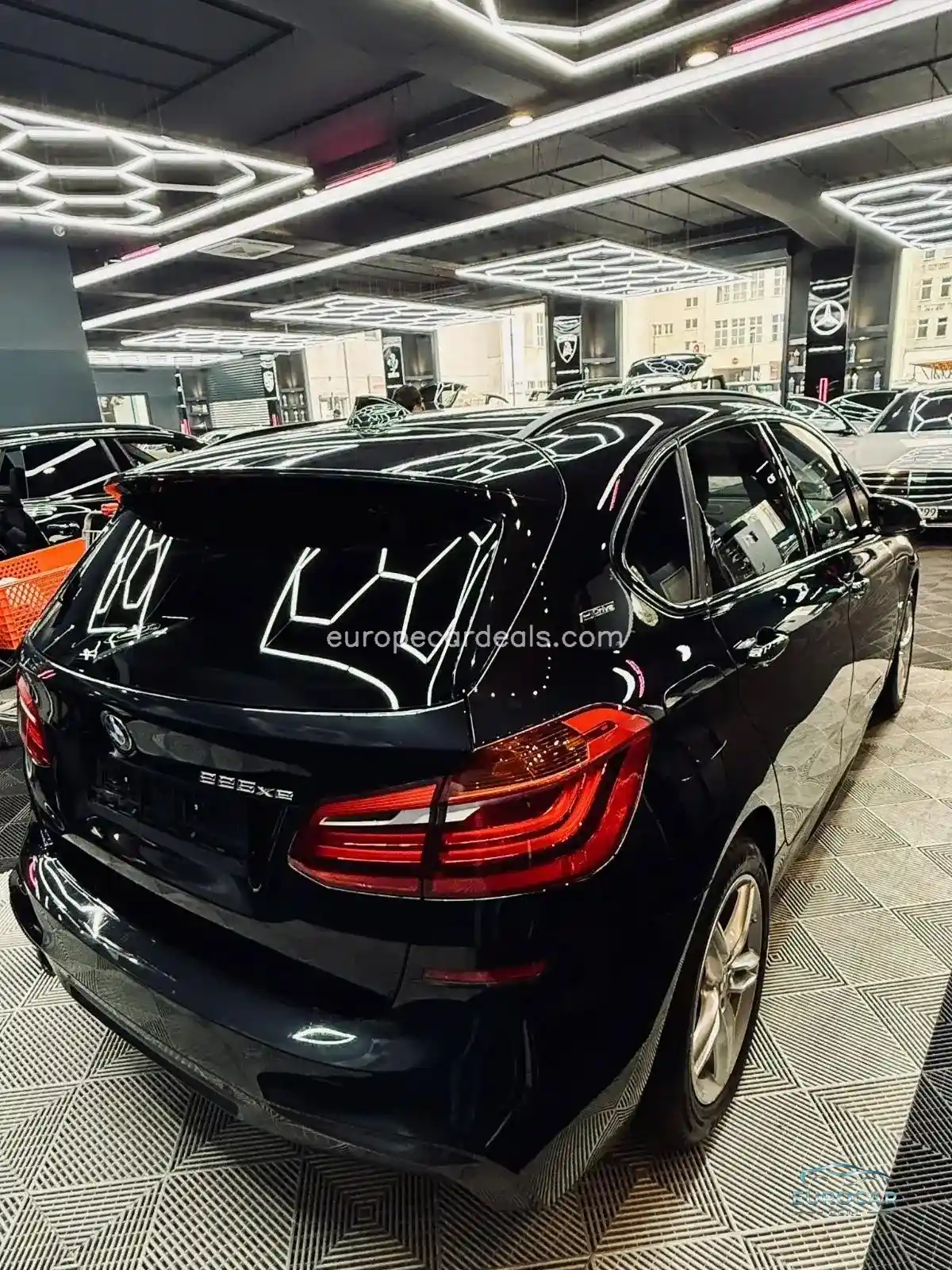 BMW 225