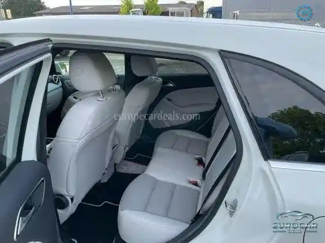 Mercedes-Benz B 220