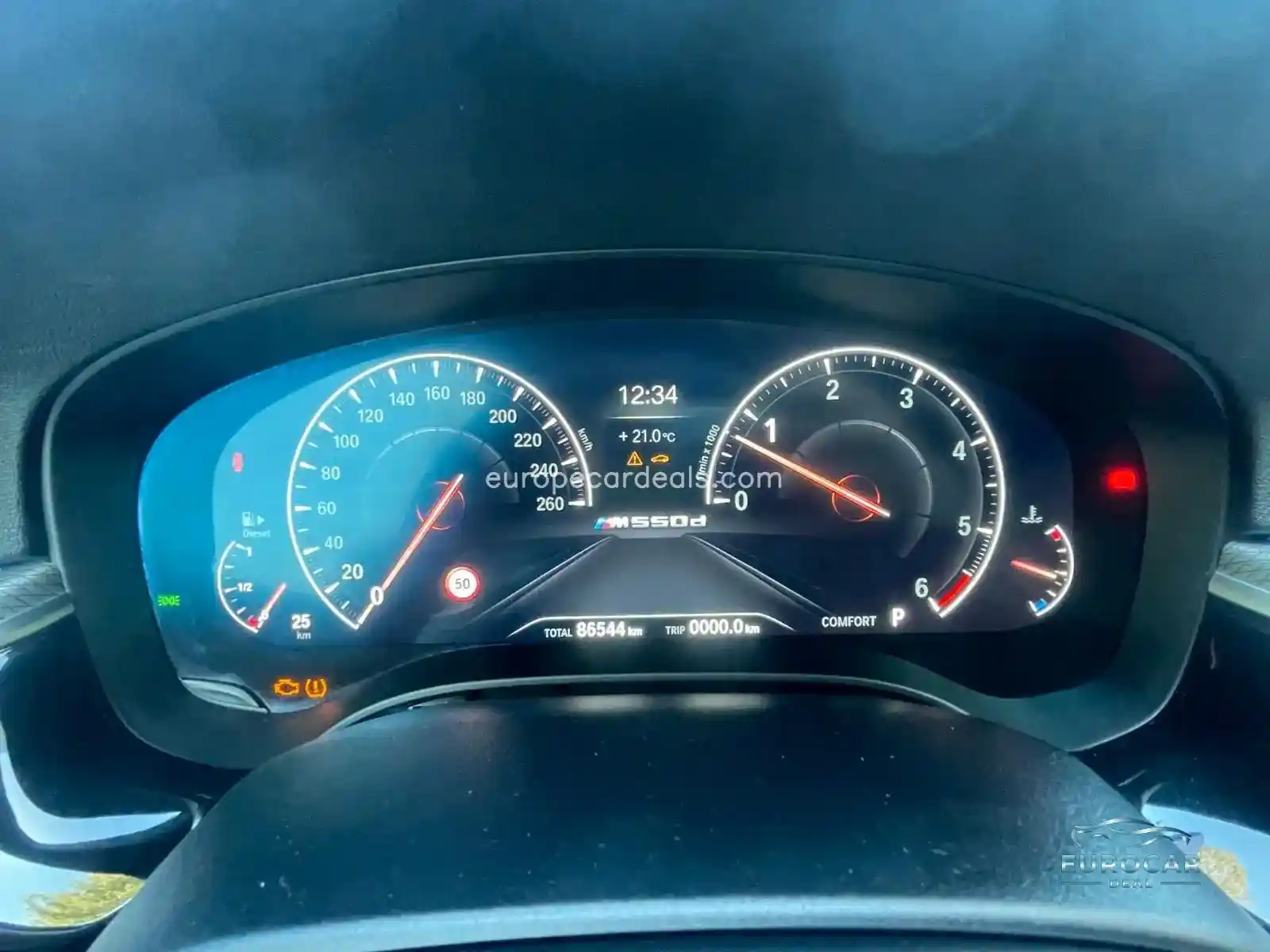 BMW M550