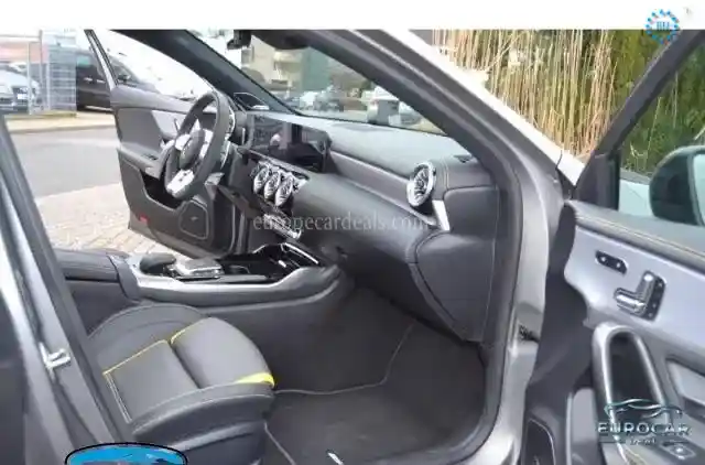 Mercedes-Benz A 45 AMG