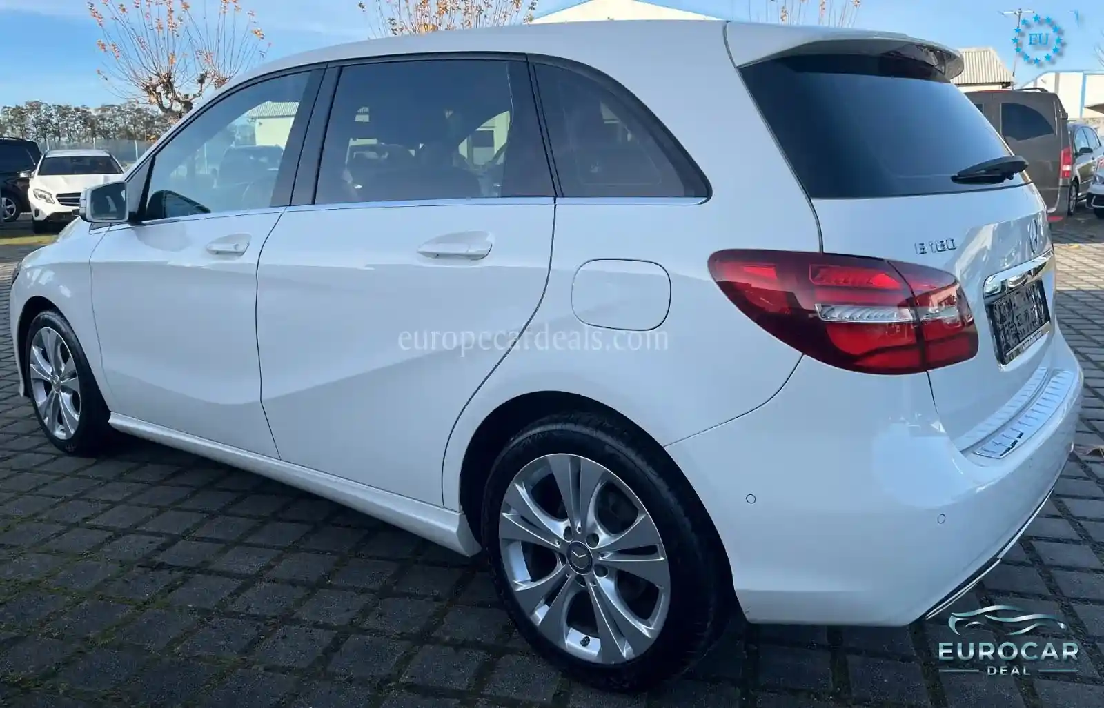 Mercedes-Benz B 180