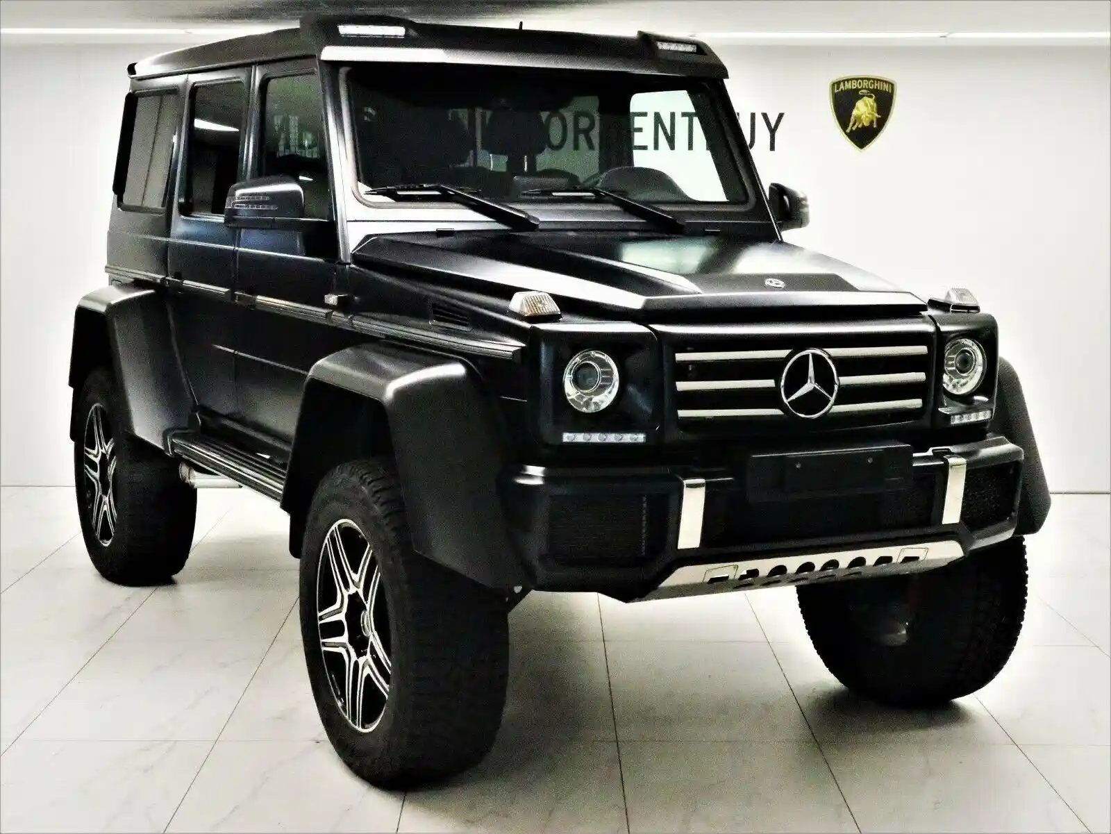 Mercedes-Benz G 500