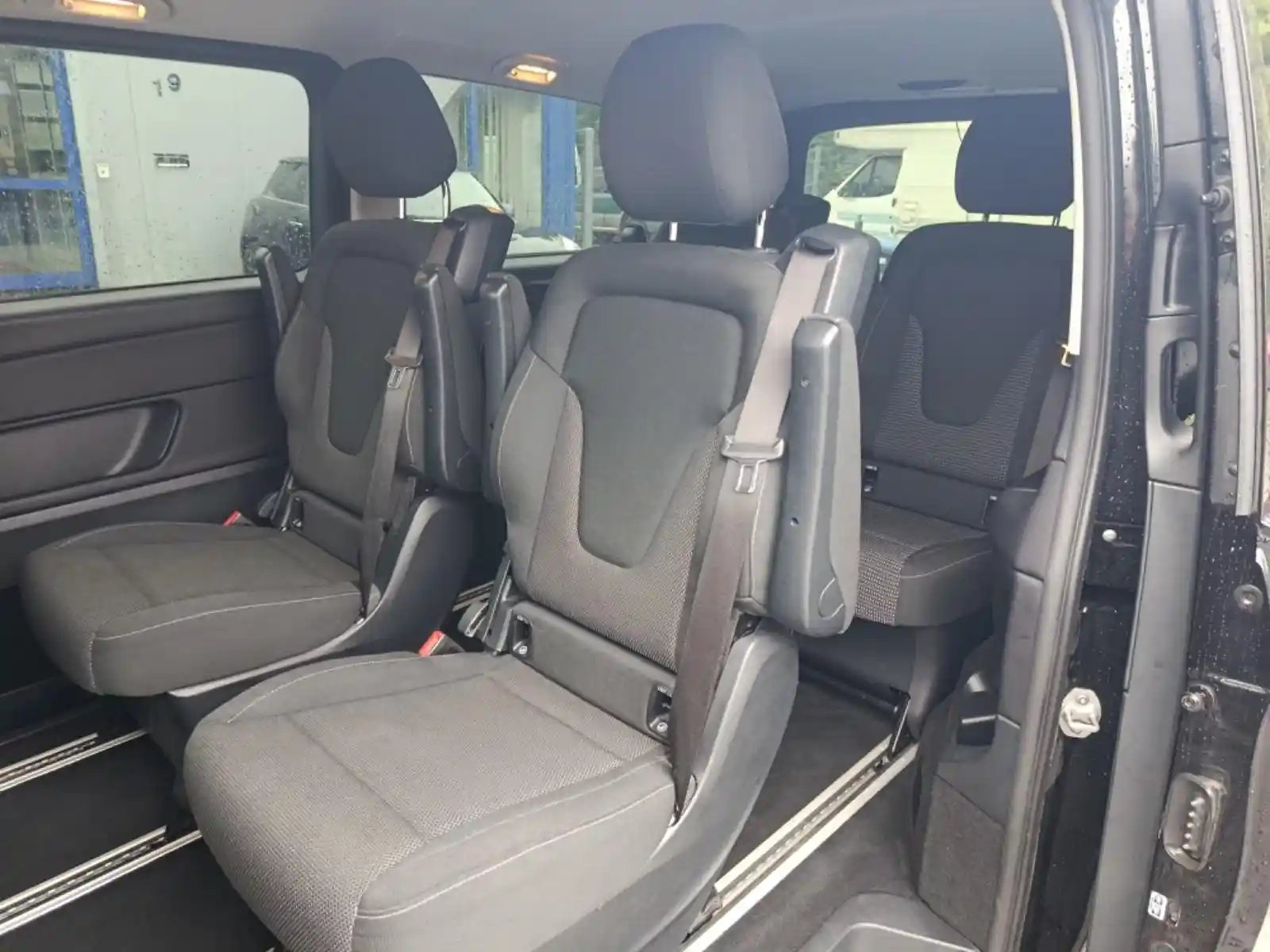 Mercedes-Benz V 200