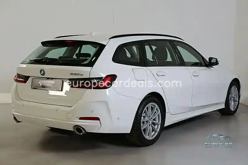 BMW 330
