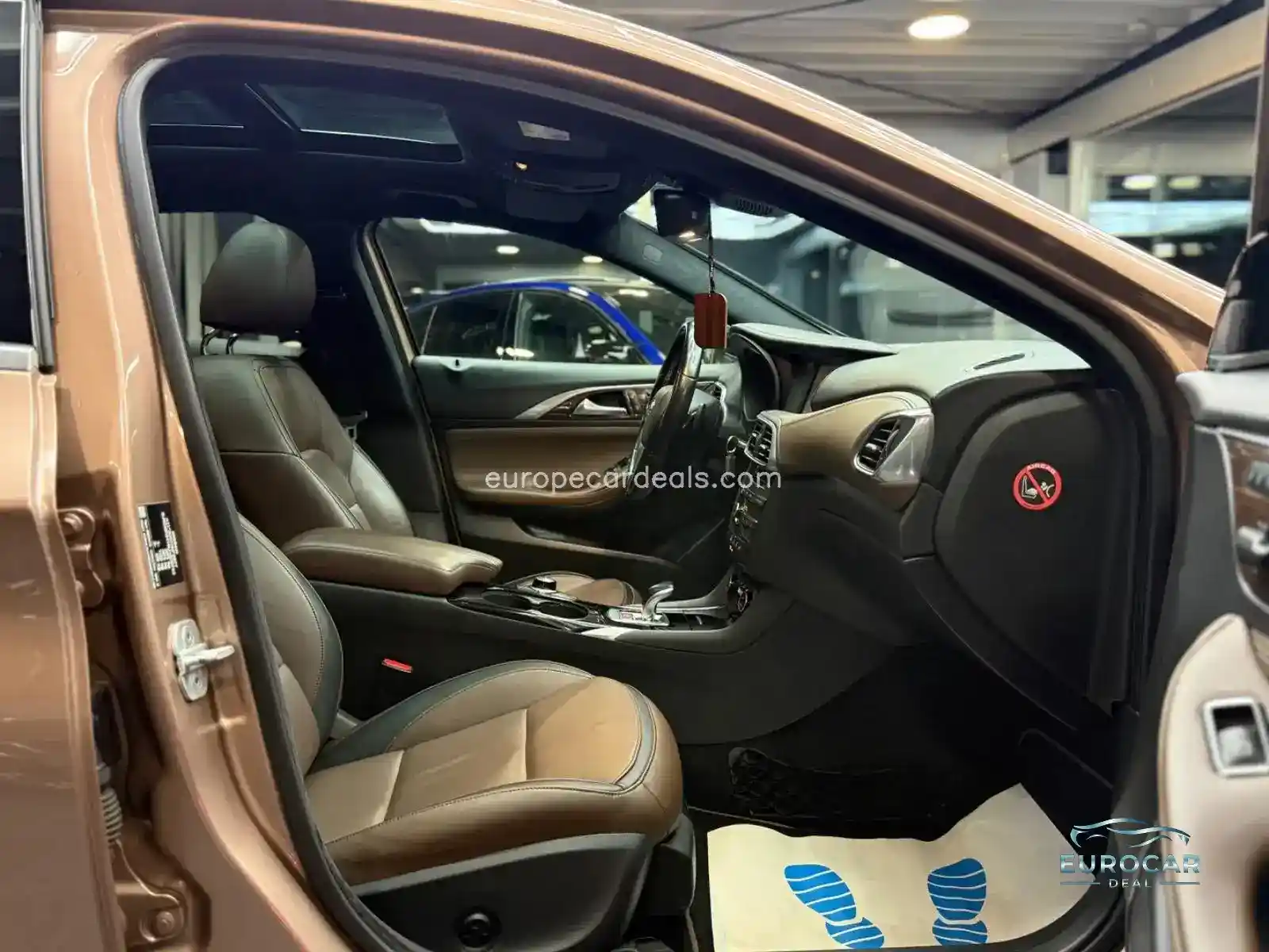 Infiniti QX30