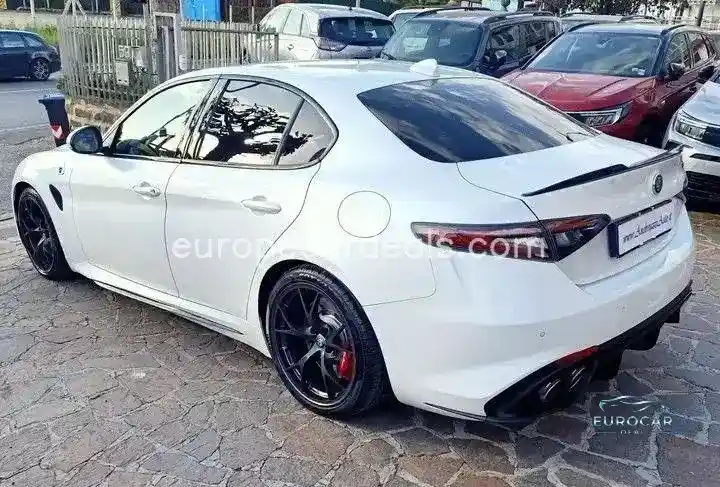 Alfa Romeo Giulia