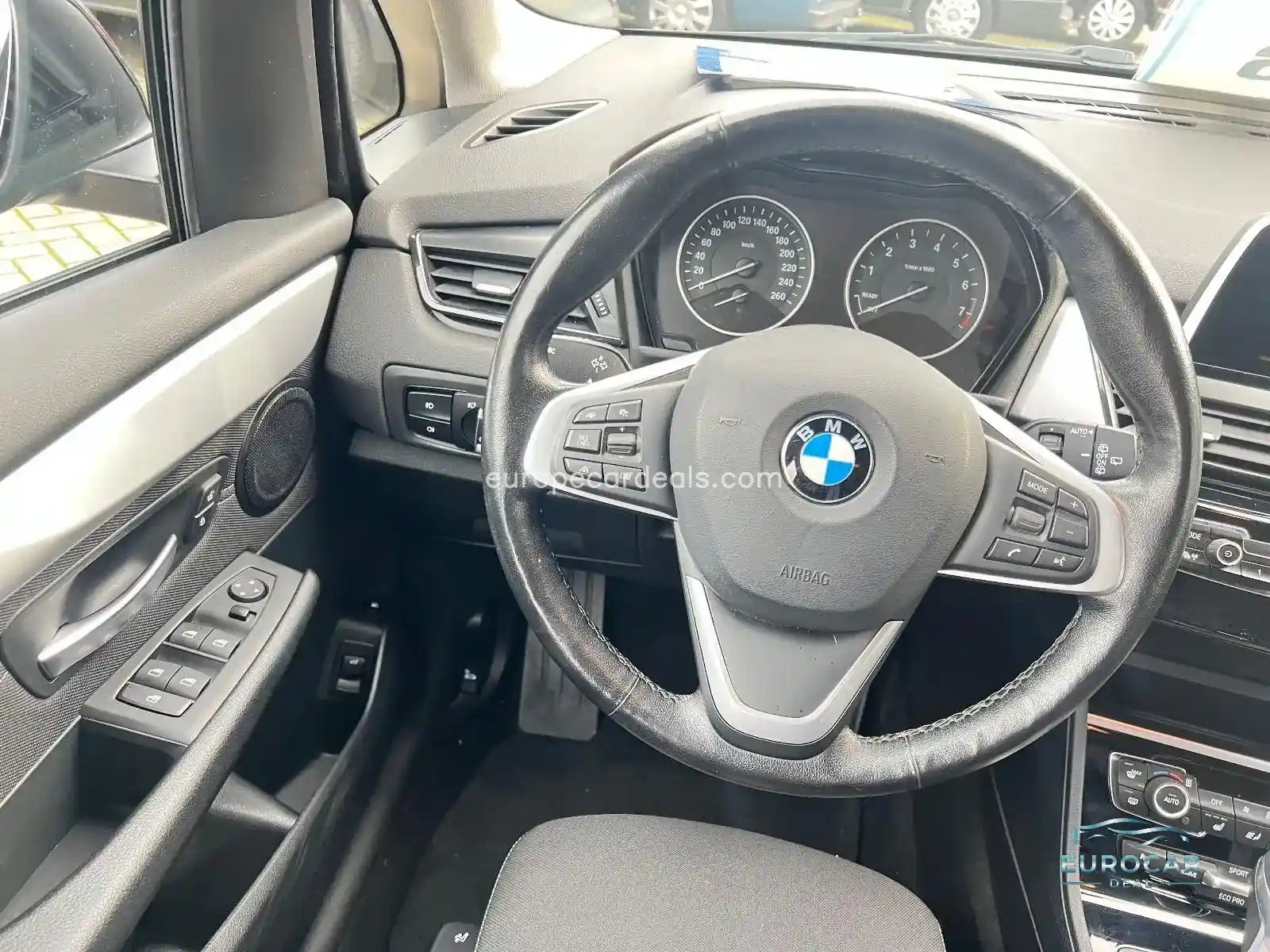 BMW 225