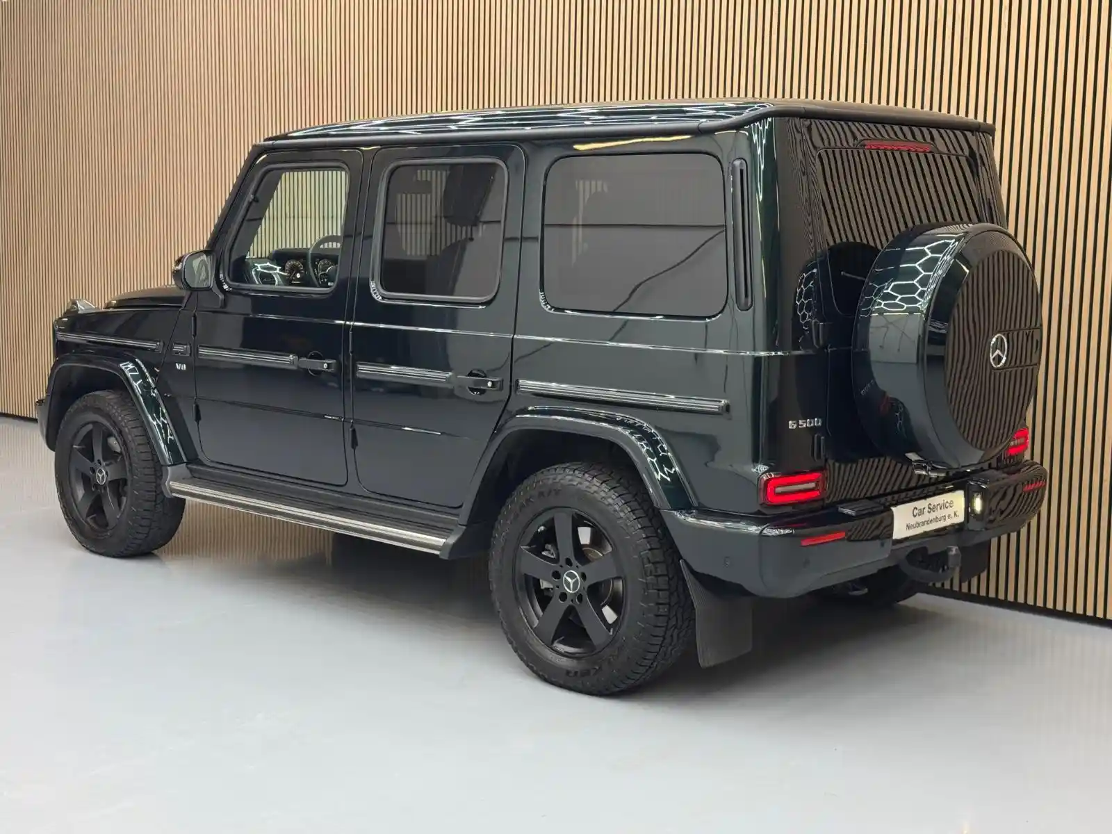 Mercedes-Benz G 500