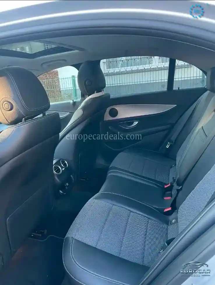 Mercedes-Benz E 220
