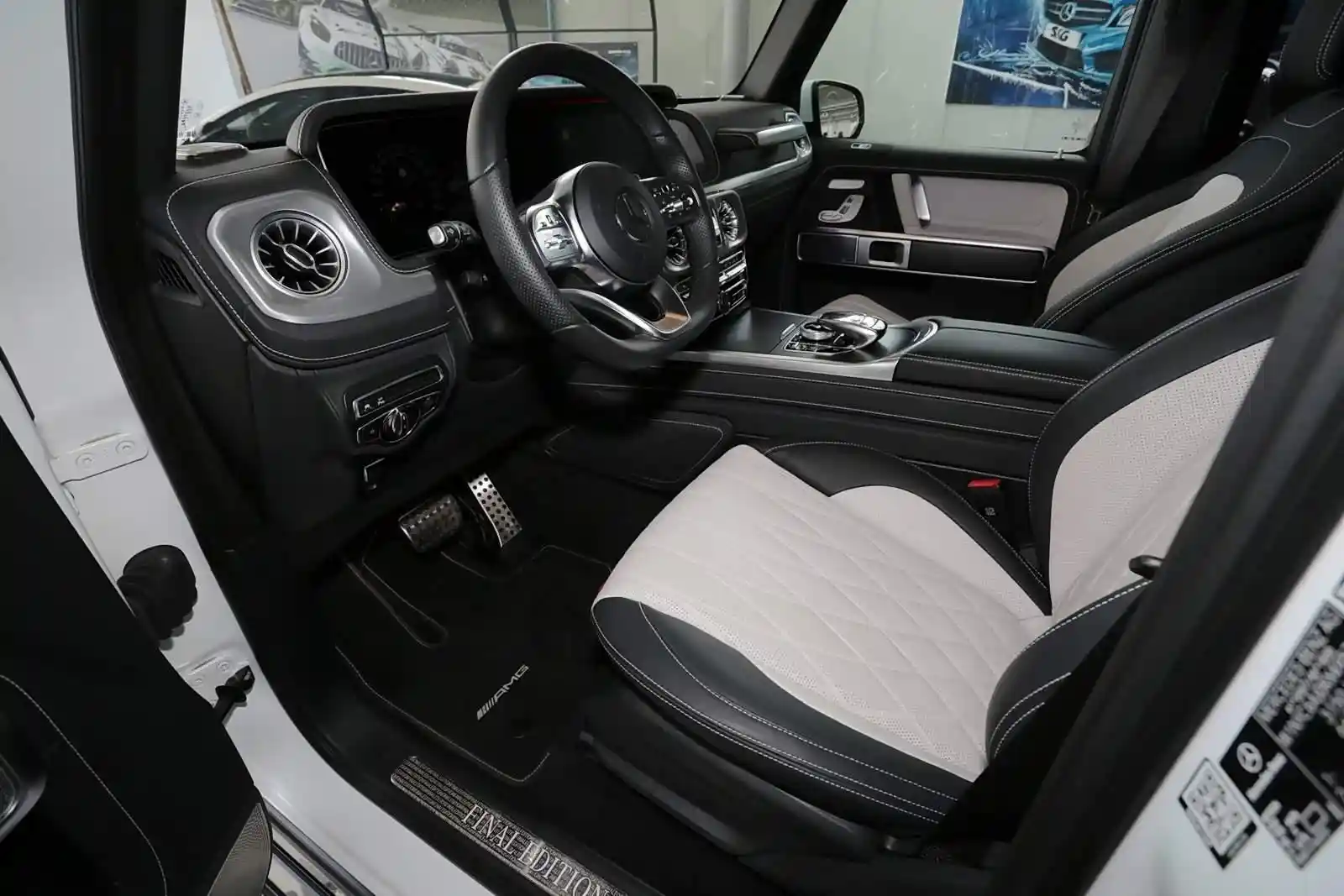 Mercedes-Benz G 500