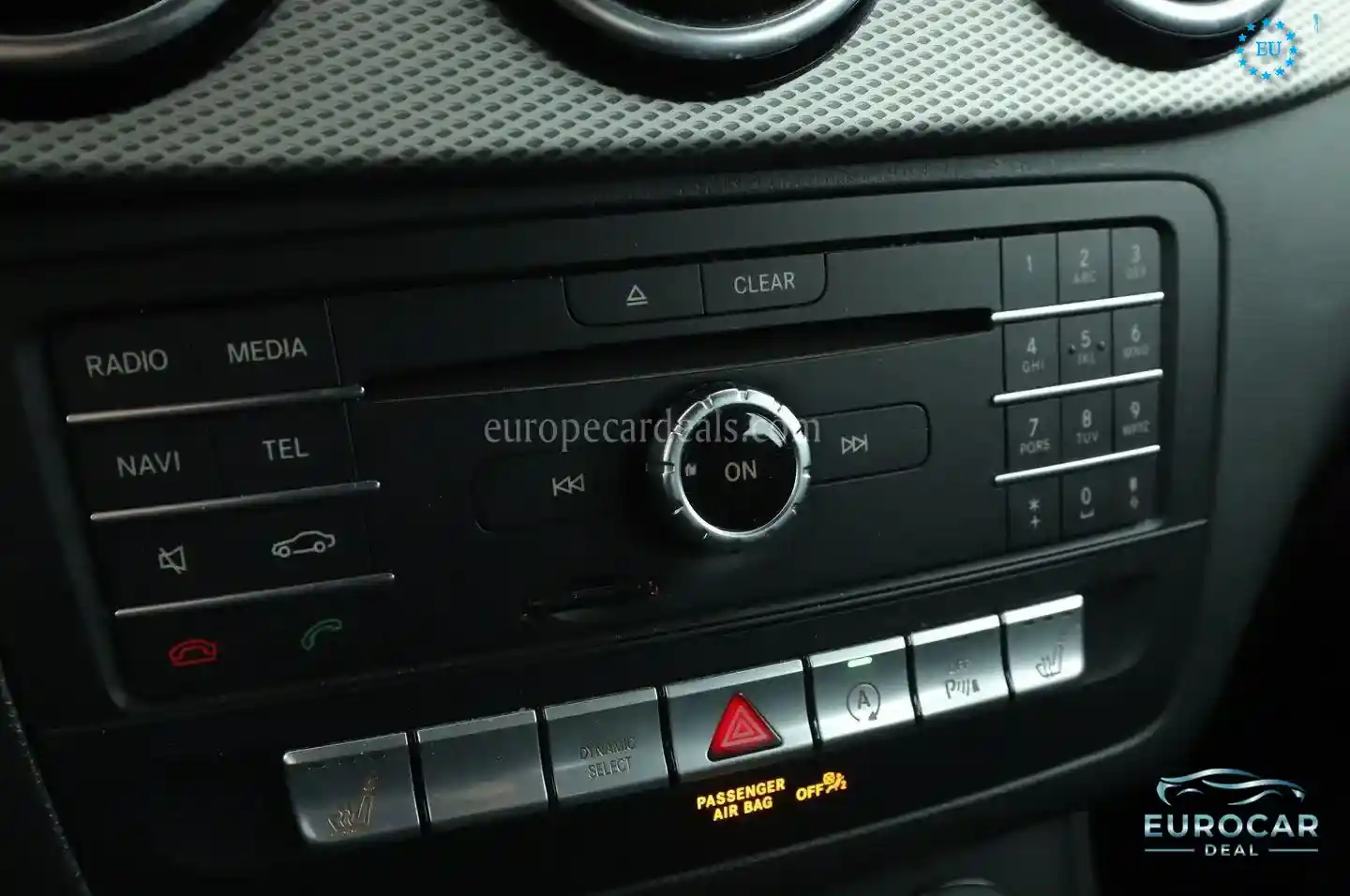 Mercedes-Benz B 180