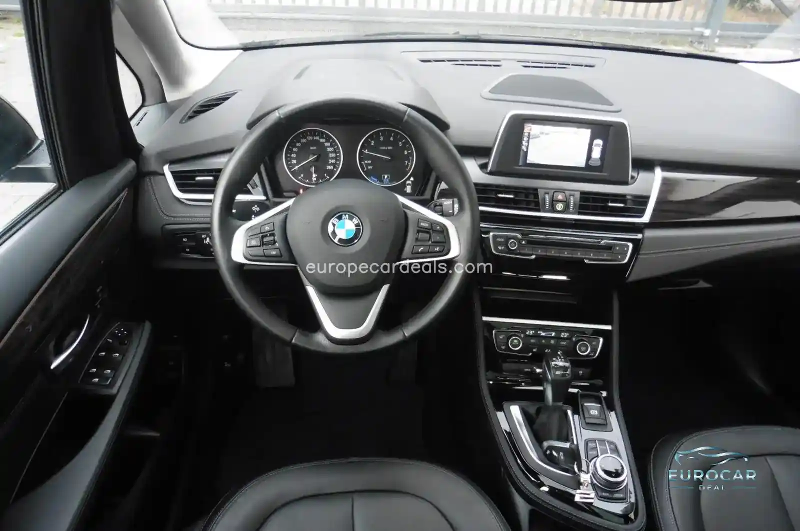 BMW 225