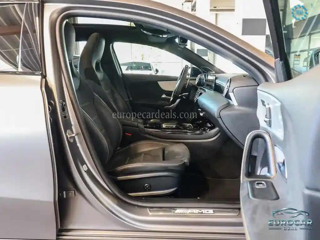 Mercedes-Benz A 45 AMG