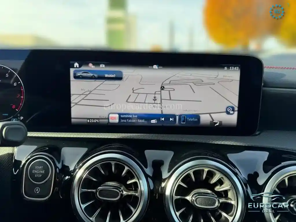 Mercedes-Benz CLA 200
