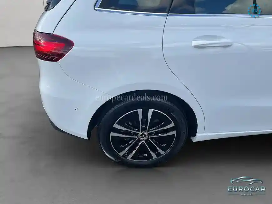 Mercedes-Benz B 200