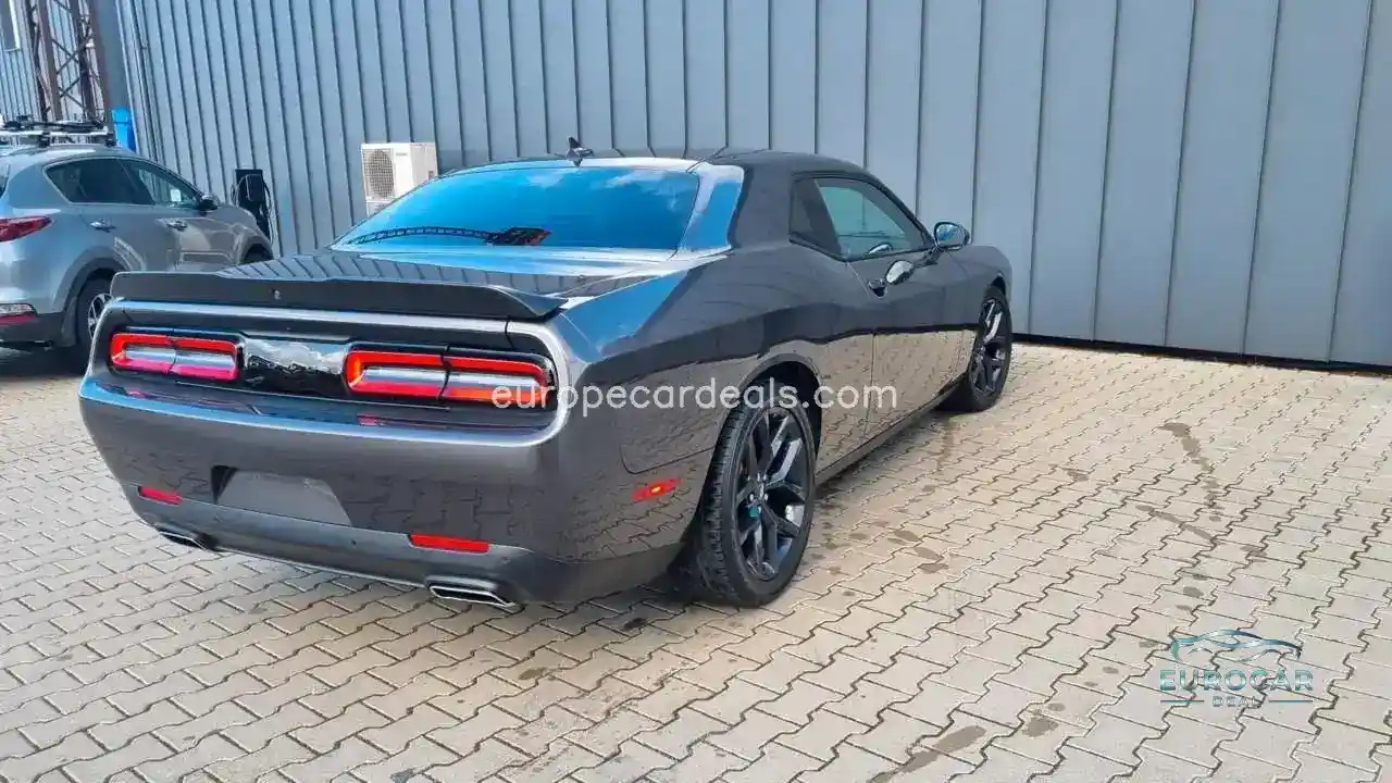 Dodge Challenger