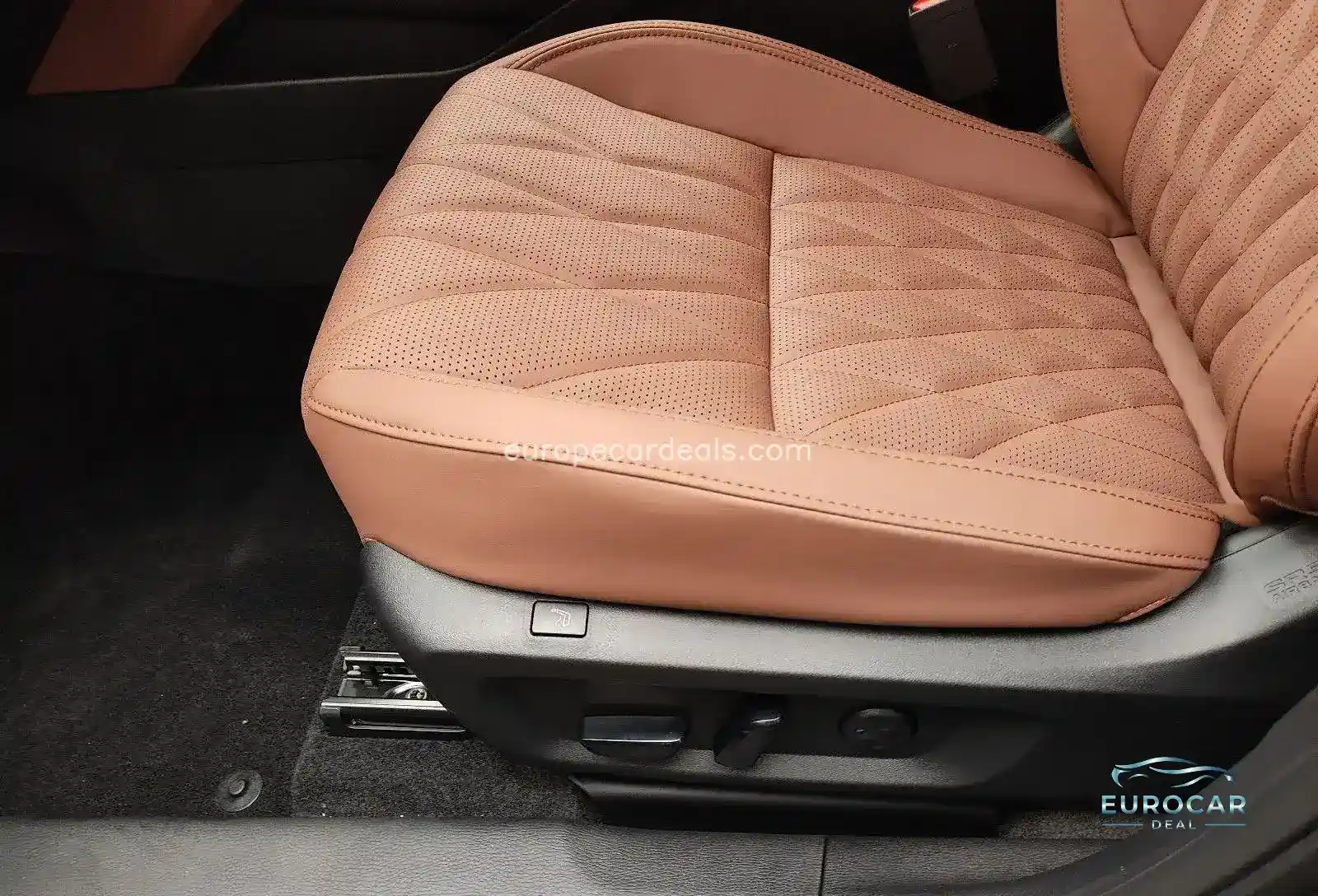 Mitsubishi Plug-in Hybrid Outlander