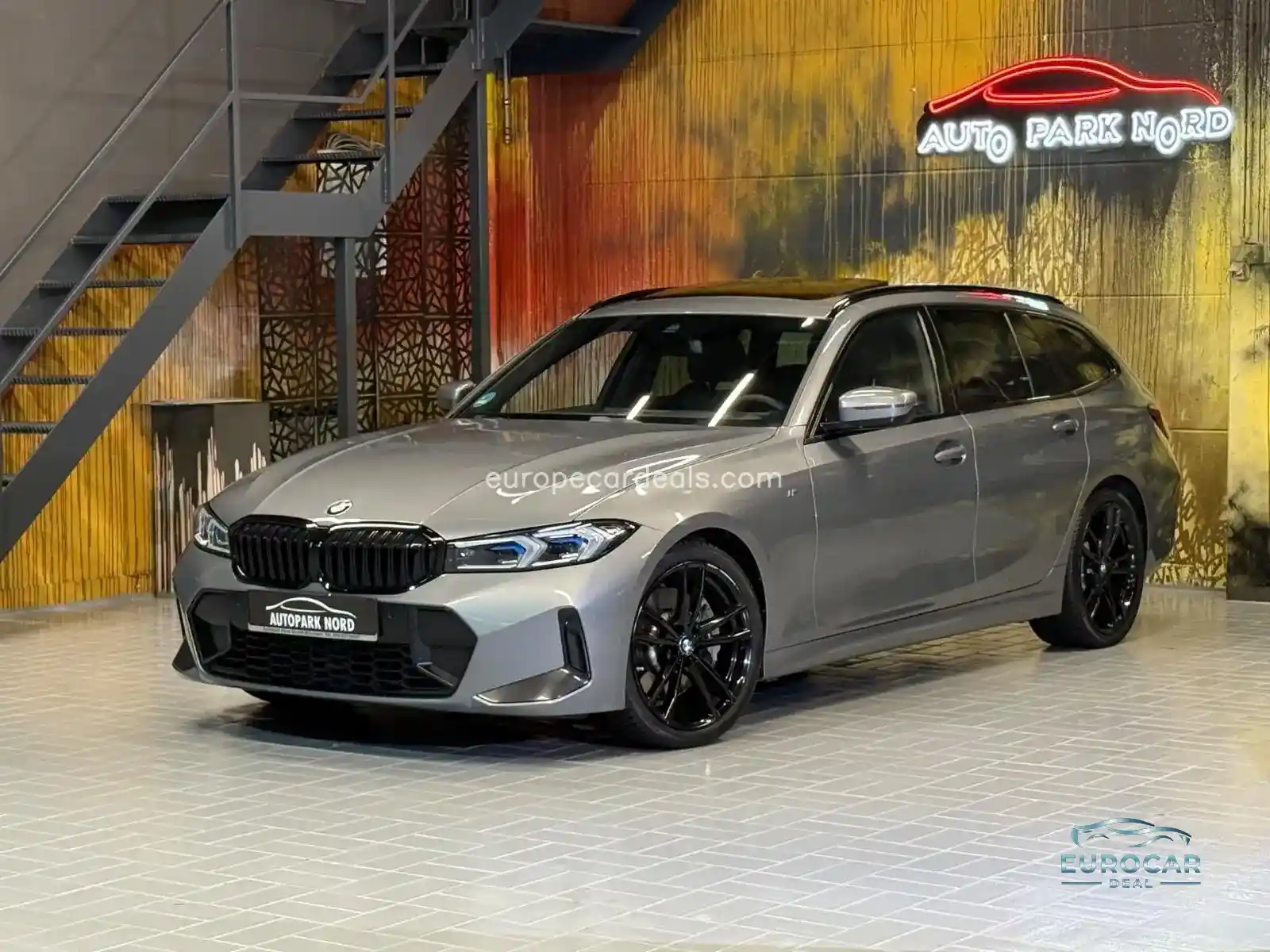 BMW 330