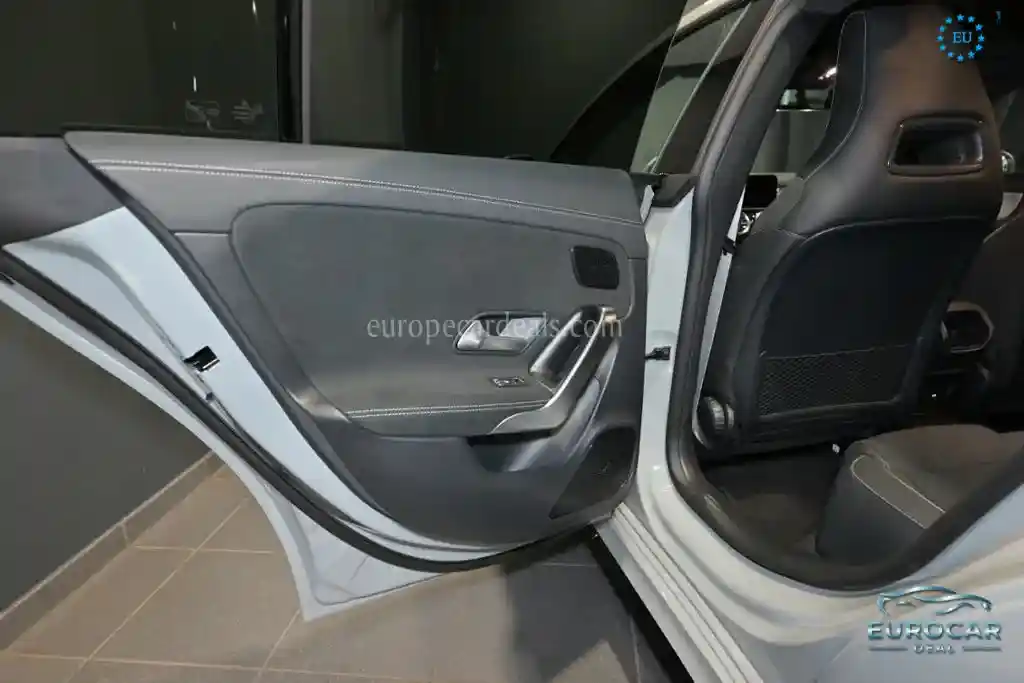 Mercedes-Benz CLA 180 Shooting Brake