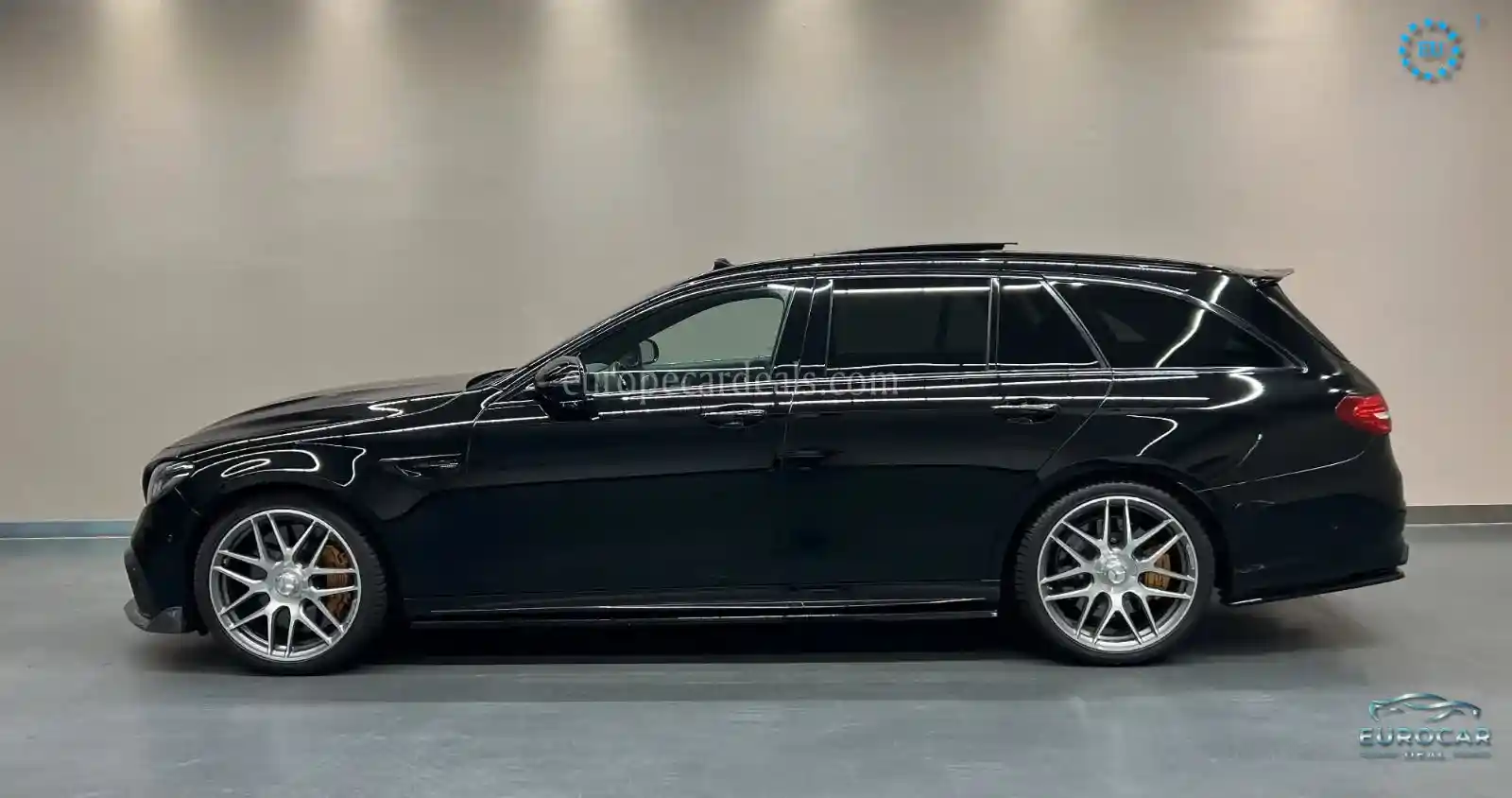 Mercedes-Benz E 63 AMG