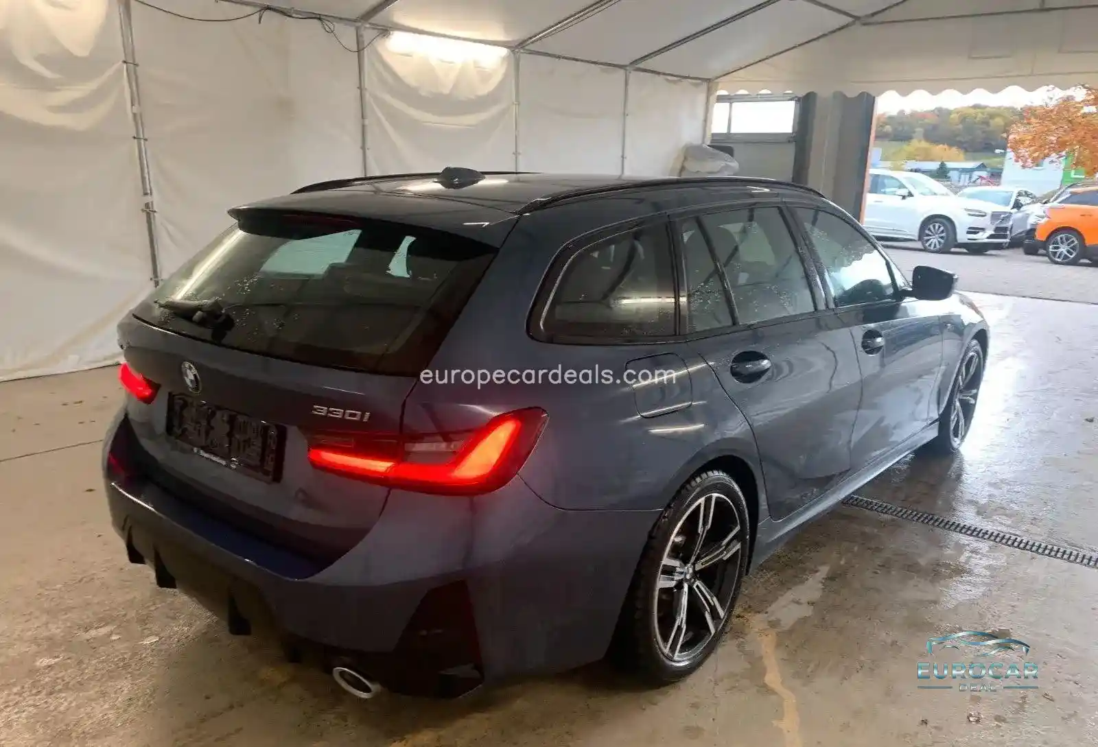 BMW 330