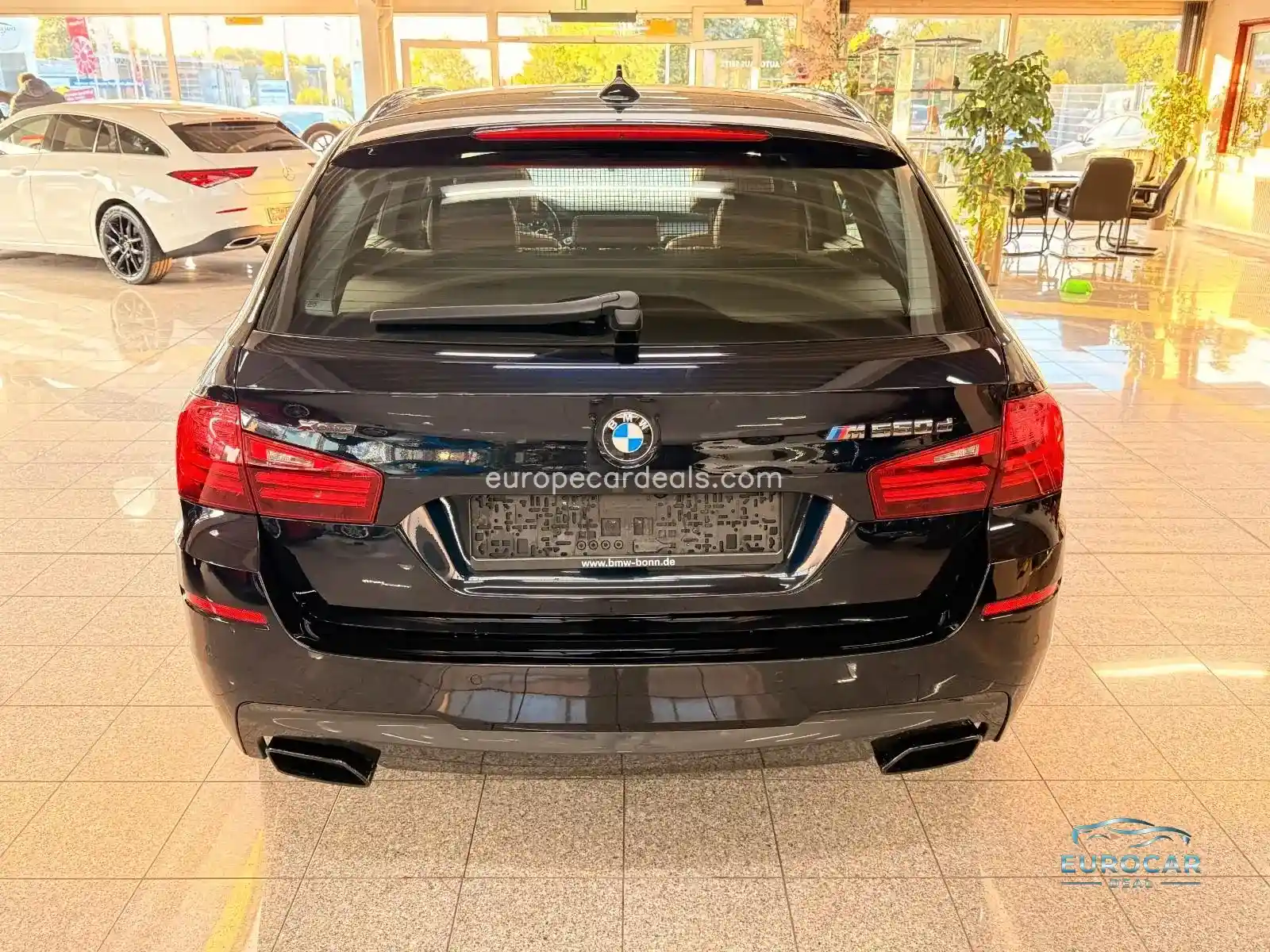 BMW M550