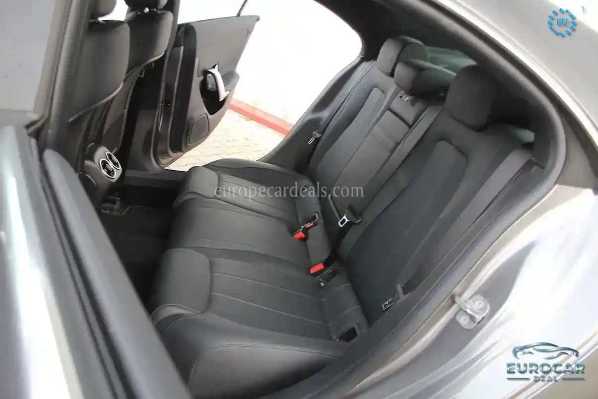 Mercedes-Benz CLA 180