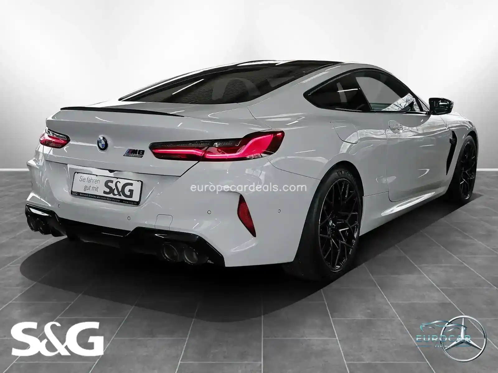 BMW M8