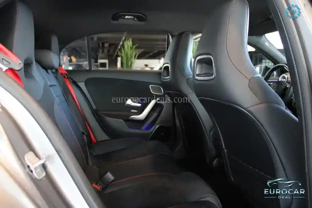Mercedes-Benz A 35 AMG