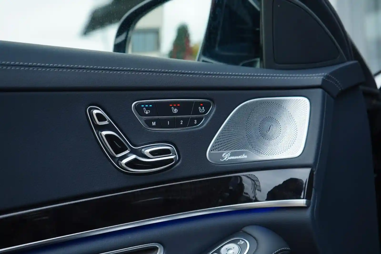 Mercedes-Benz S 560