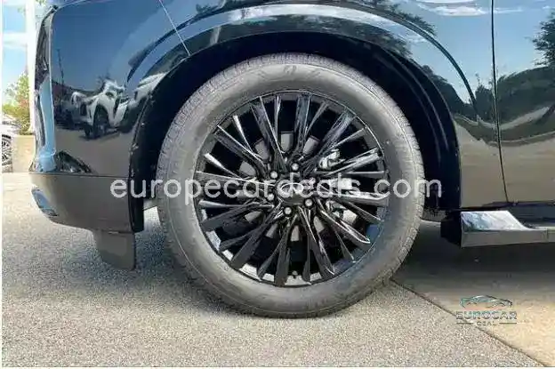 Infiniti QX80