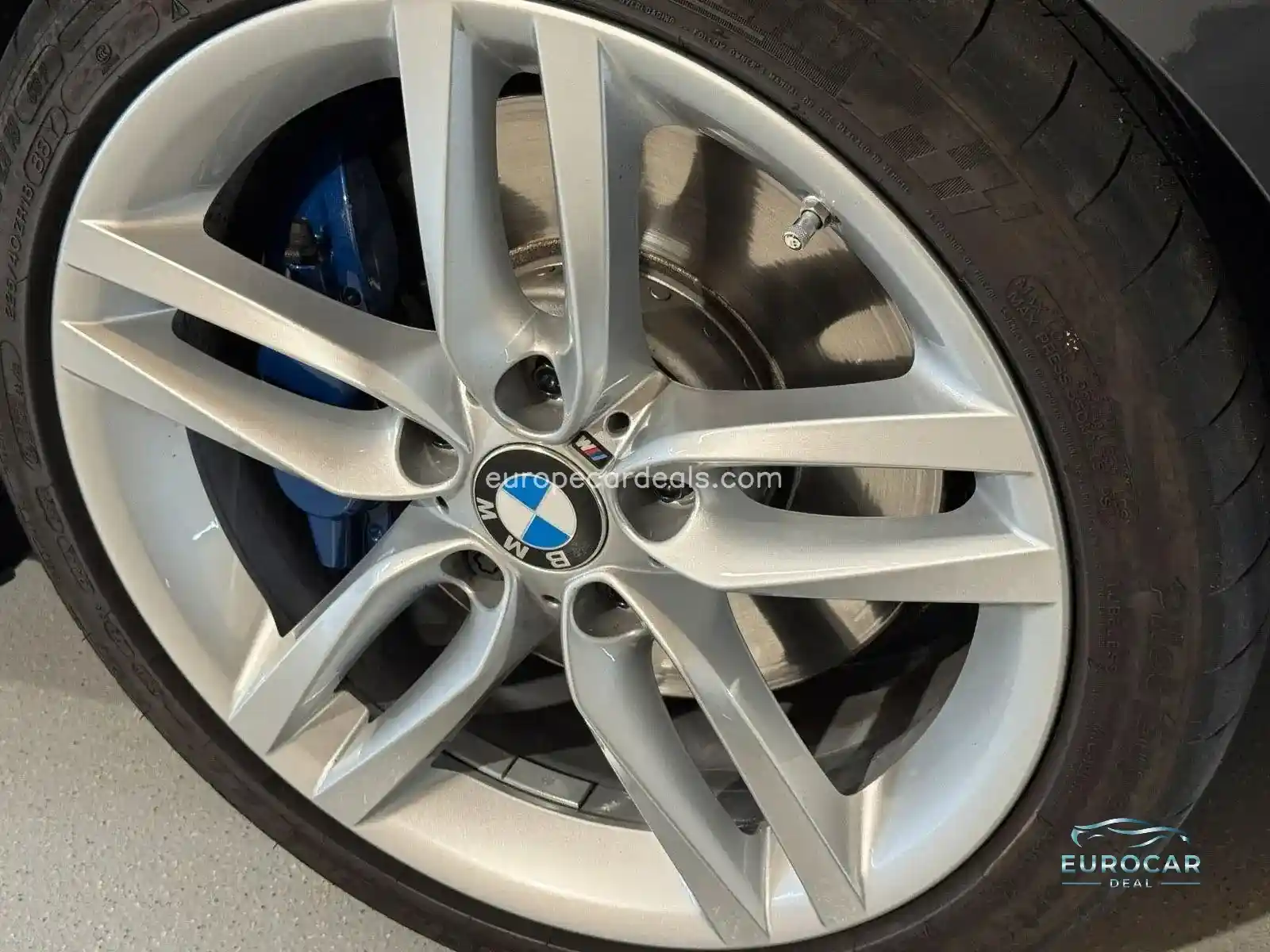 BMW M240i