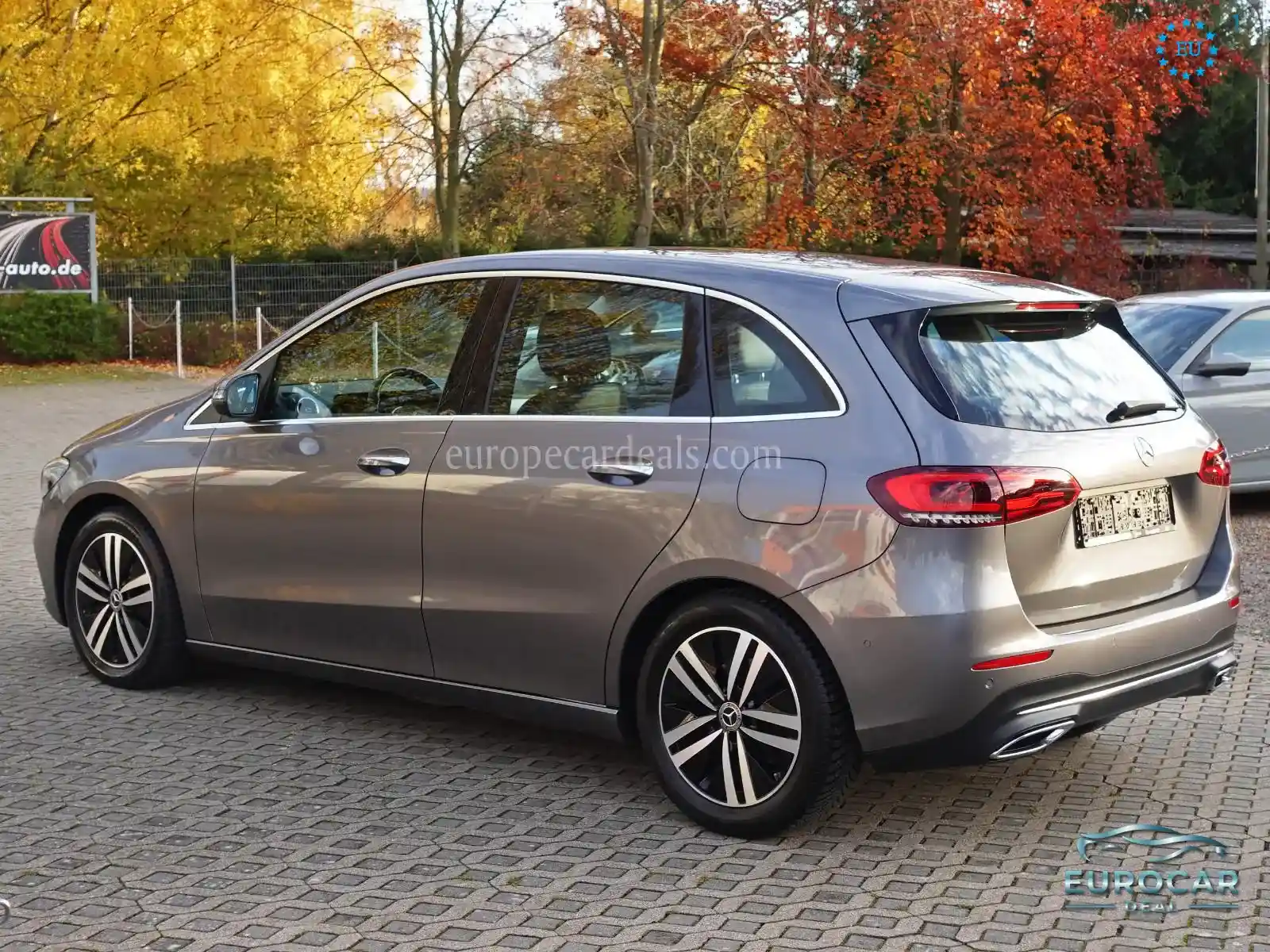Mercedes-Benz B 220