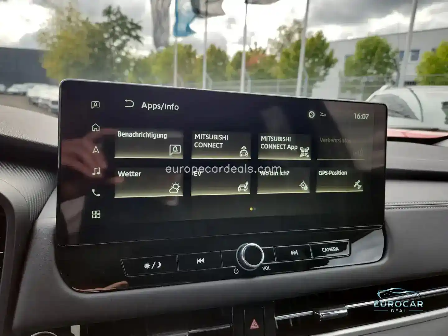 Mitsubishi Plug-in Hybrid Outlander