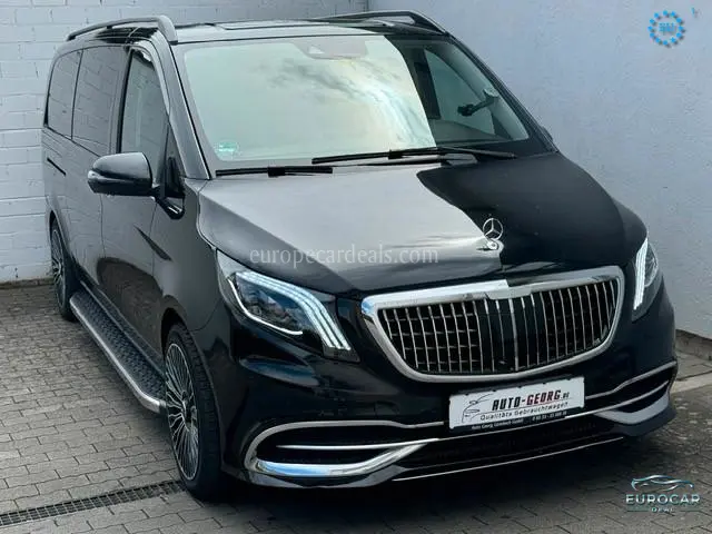 Mercedes-Benz V 220