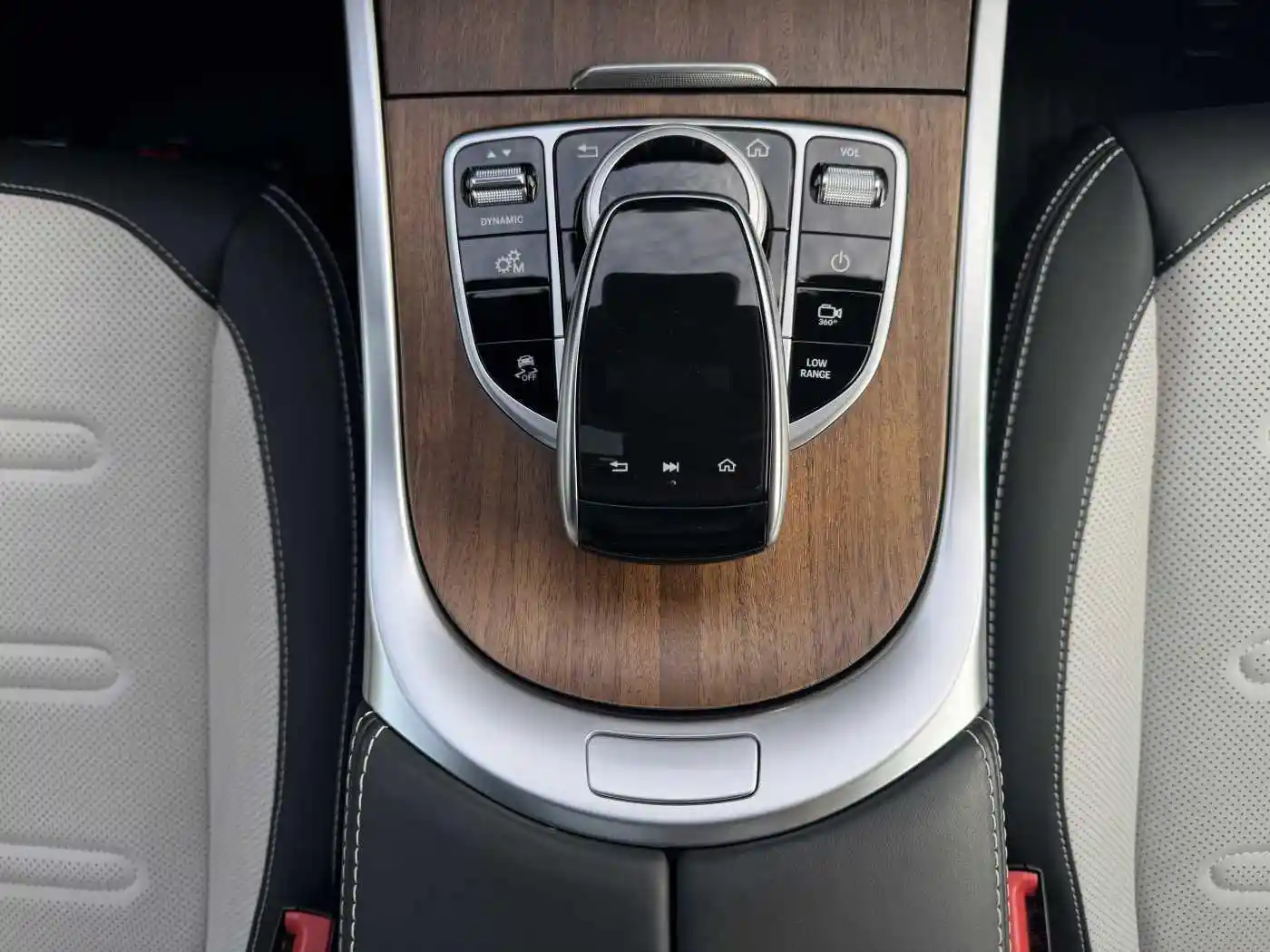 Mercedes-Benz G 500