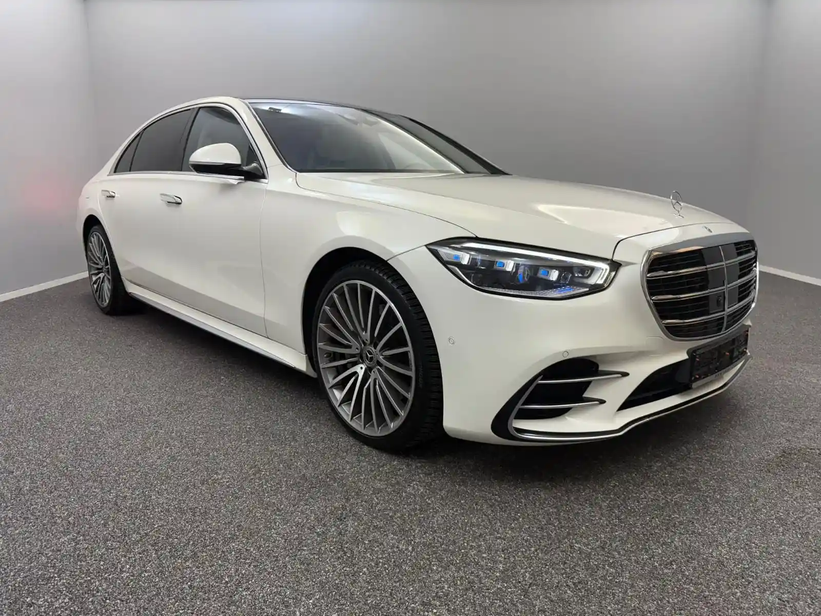 Mercedes-Benz S 500