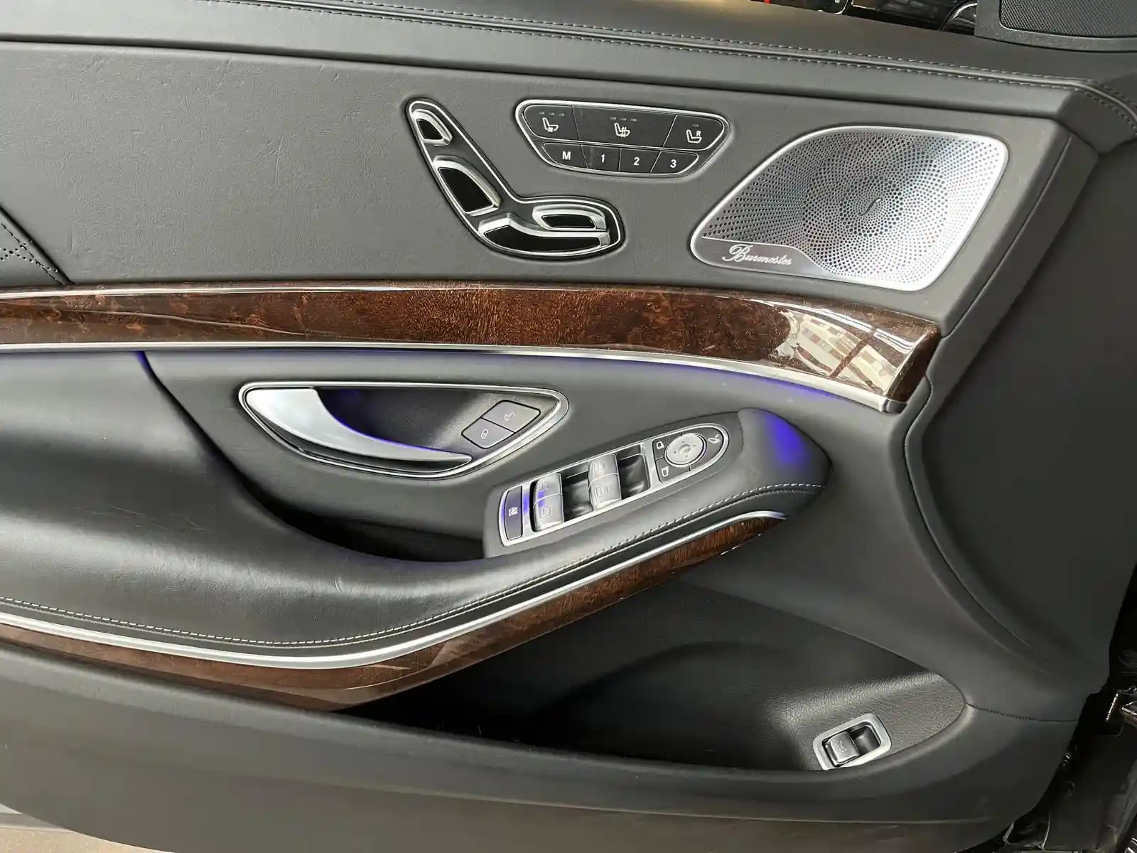 Mercedes-Benz S 560