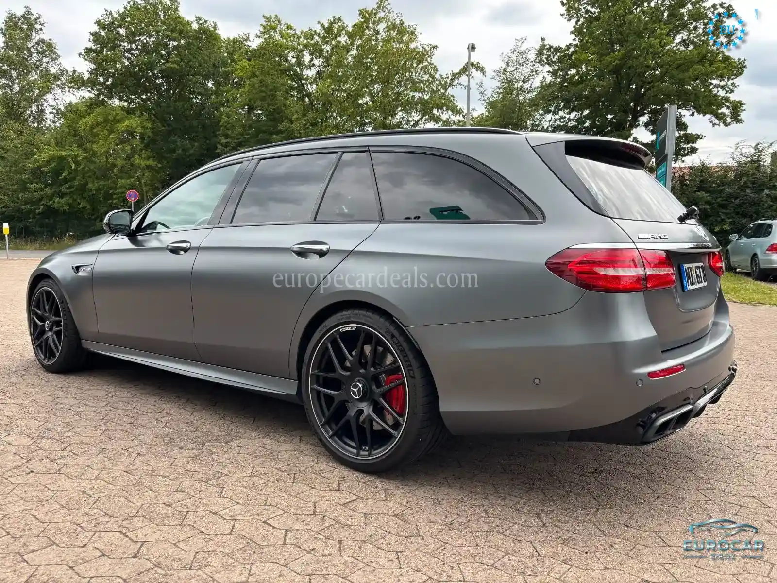 Mercedes-Benz E 63 AMG