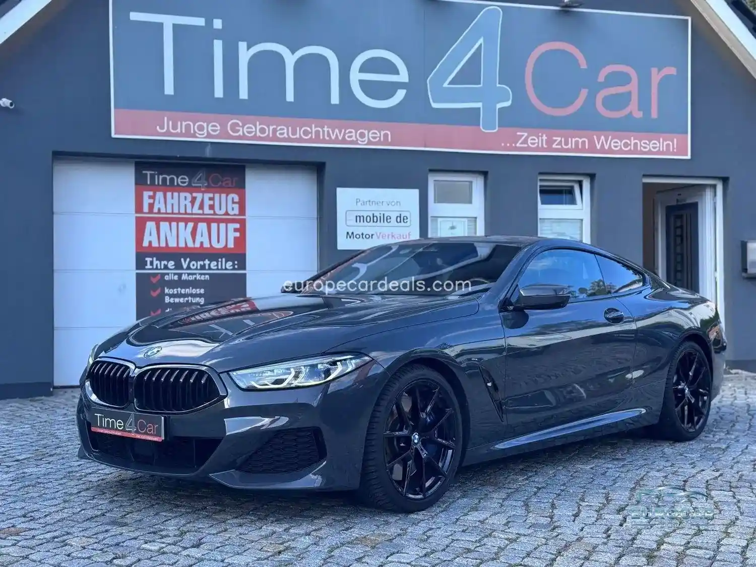 BMW 840