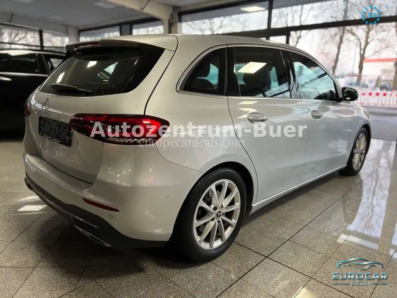 Mercedes-Benz B 200