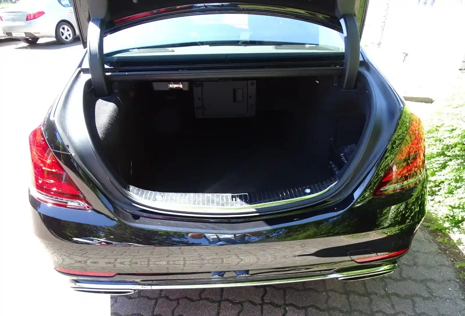 Mercedes-Benz S 600