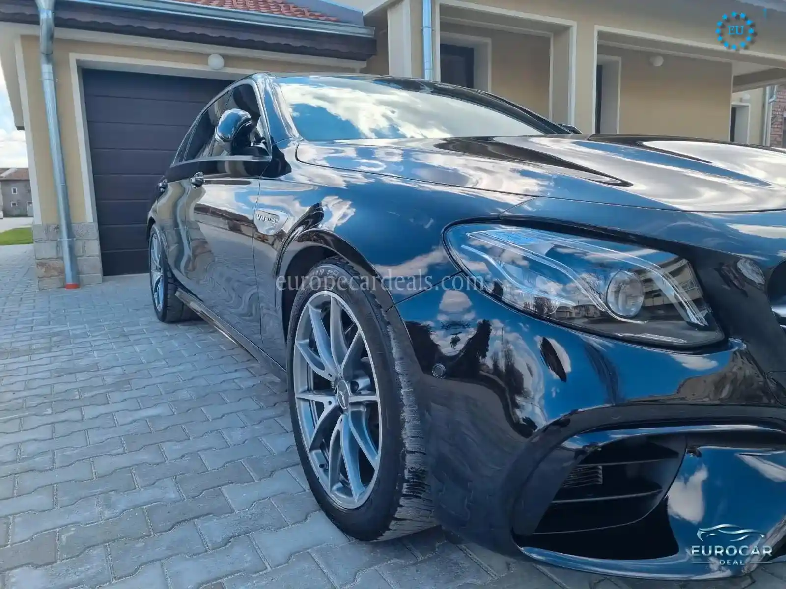Mercedes-Benz E 63 AMG