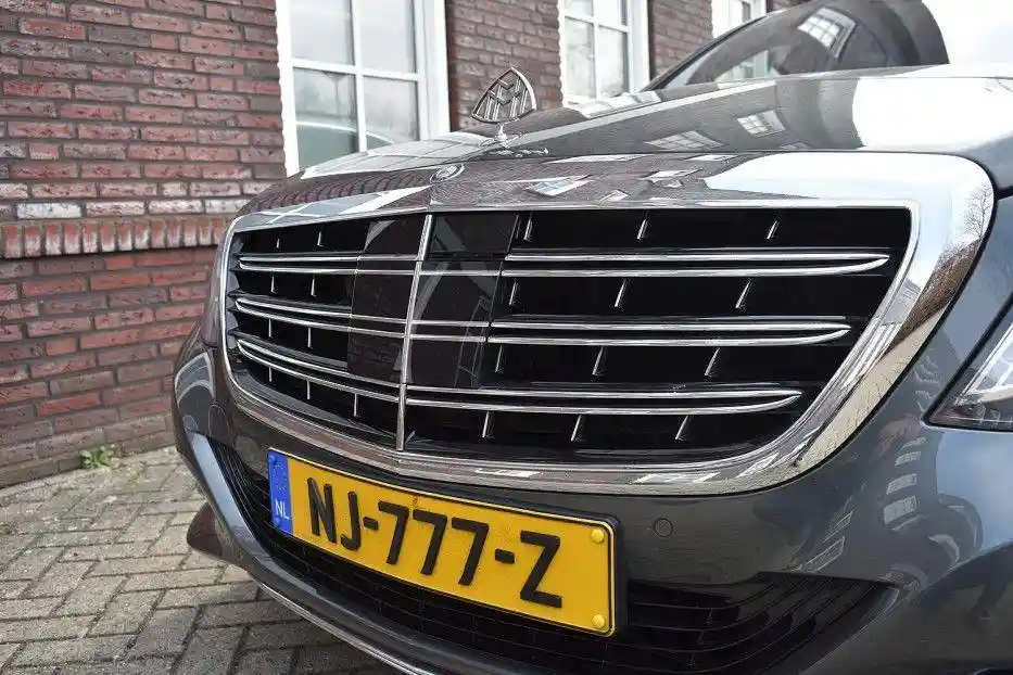 Mercedes-Benz S 500