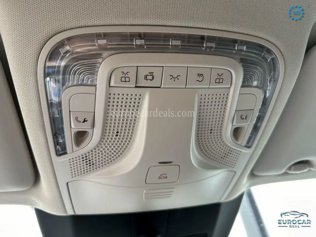 Mercedes-Benz V 220