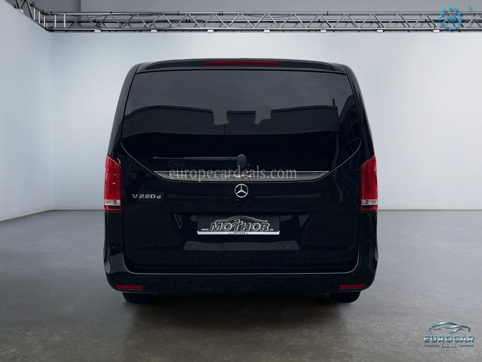Mercedes-Benz V 220